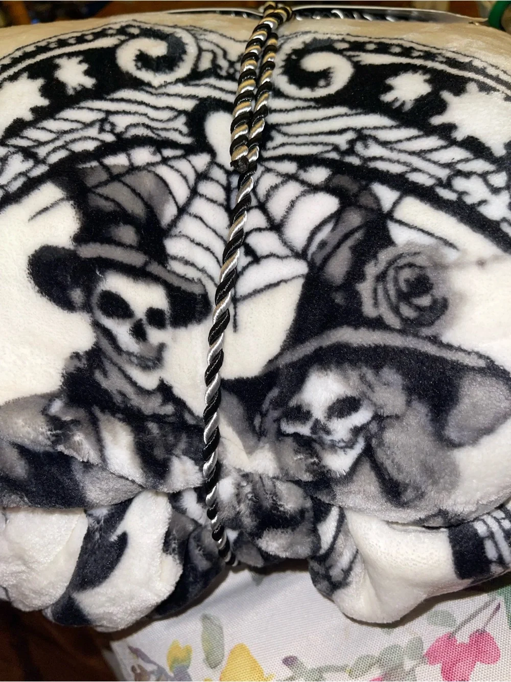 Bone Avenue Skeletons 💀 Plush Throw Blanket